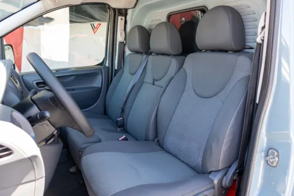 Toyota Proace 2.0 D-4D 3 LUG AC 6