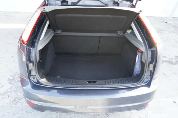 Ford Focus 1.6 TDCi Ghia 13