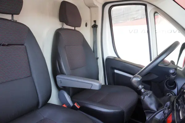 Peugeot Boxer HDi L1H1 S&S Active 15