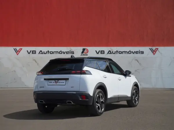 Peugeot 2008 1.2 PureTech GT EAT8 4