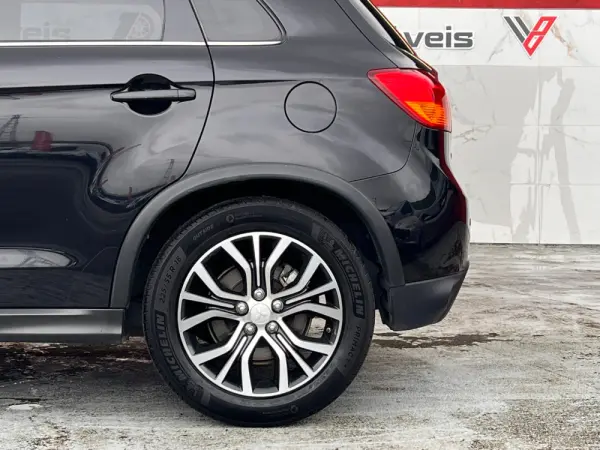 Mitsubishi ASX 1.6 MIVEC Intense Connect Edition 15