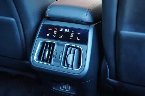 Maserati Grecale Folgore 27