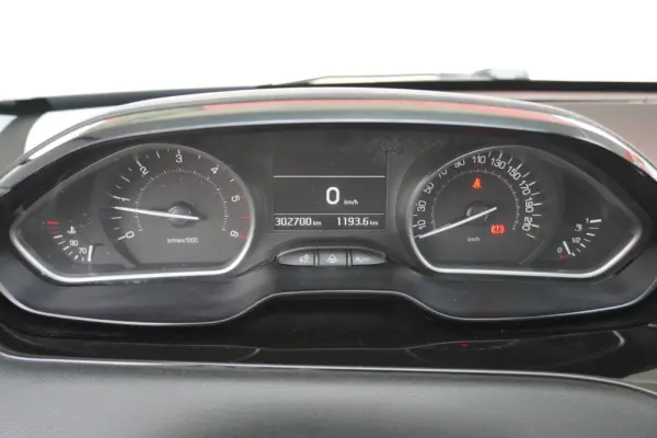 Peugeot 208 1.4 HDi Access 10