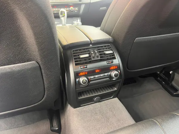 BMW 520 d Line Luxury Auto 8
