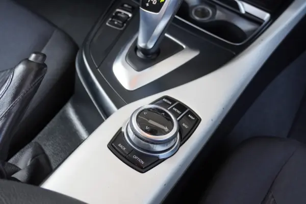 BMW 116 d Line Urban Auto 12