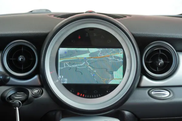 MINI 3 Portas Cooper D 11