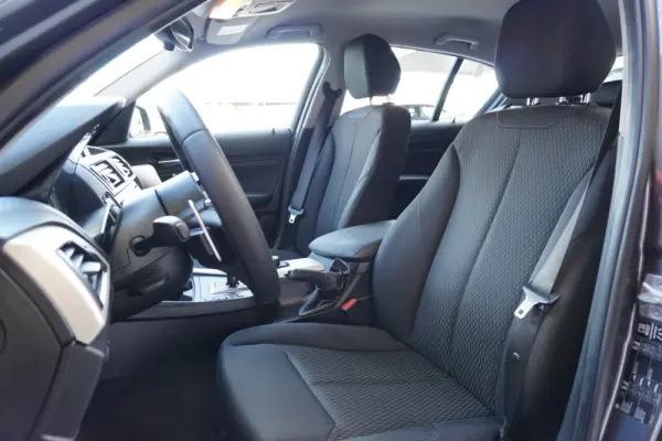 BMW 116 i Aut. Sport Line 12