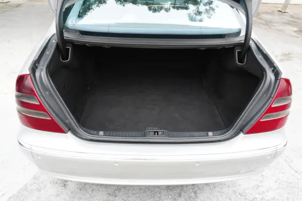 Mercedes-Benz E 220 CDI Avantgarde Aut. 20