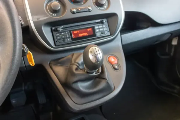 Renault Kangoo 1.5 Blue dCi Authentic 10