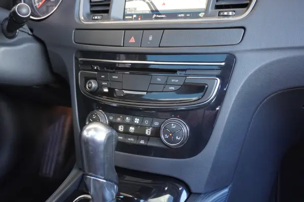 Peugeot 508 SW BlueHDi 180 EAT6 Stop&Start Allure 15