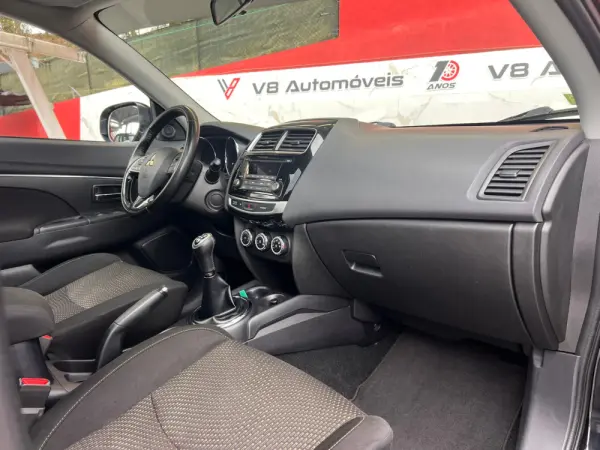 Mitsubishi ASX 1.6 MIVEC Intense Connect Edition 14