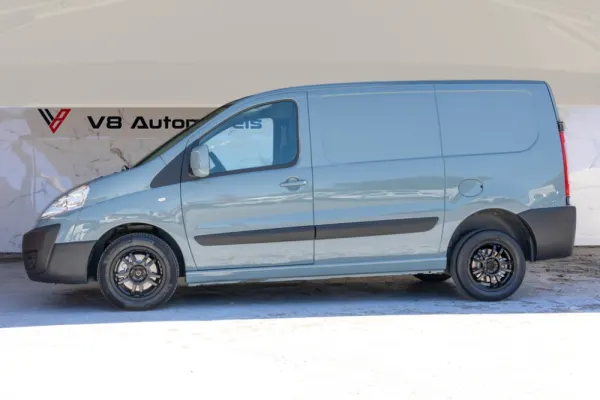 Toyota Proace 2.0 D-4D 3 LUG AC 2