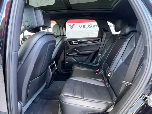 Porsche Cayenne E-Hybrid Tiptronic S 17