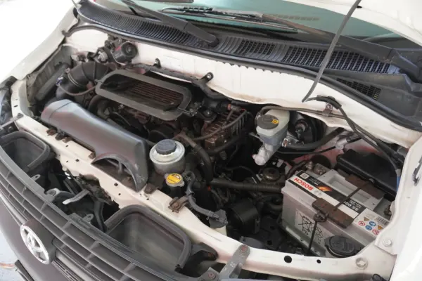 Toyota HiAce 2.5 D-4D Service 2.8T 17