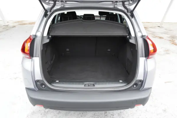 Peugeot 2008 1.5 BlueHDi Allure 23