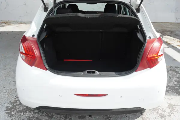 Peugeot 208 1.4 HDi Access 16
