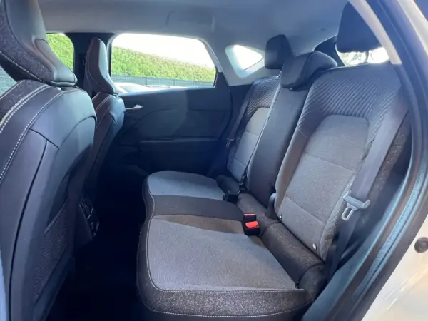 Renault Captur 1.0 TCe Evolution 18