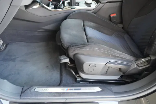 BMW 116 d Pack Desportivo M 8