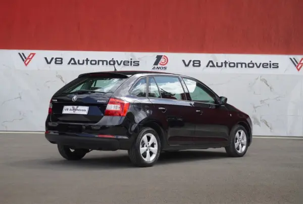 Skoda Rapid Spaceback 1.6 TDi Elegance 4