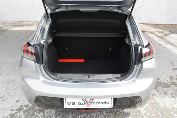 Peugeot 208 1.2 PureTech Allure 19