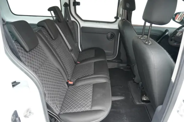Renault Kangoo Maxi 33 (c/ Bateria) 11