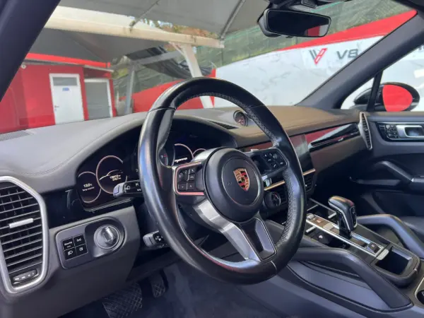 Porsche Cayenne E-Hybrid Tiptronic S 10