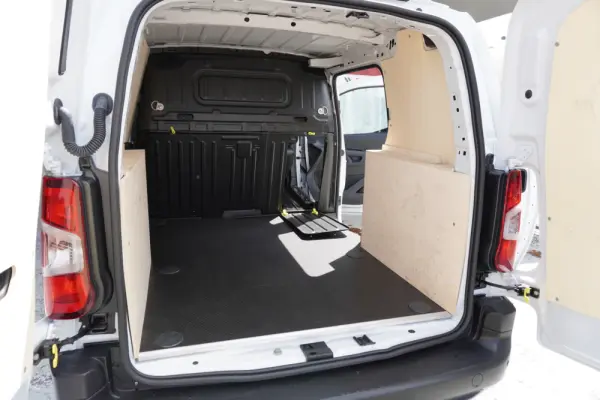 Citroen Berlingo M 130 EAT8 MAX 25