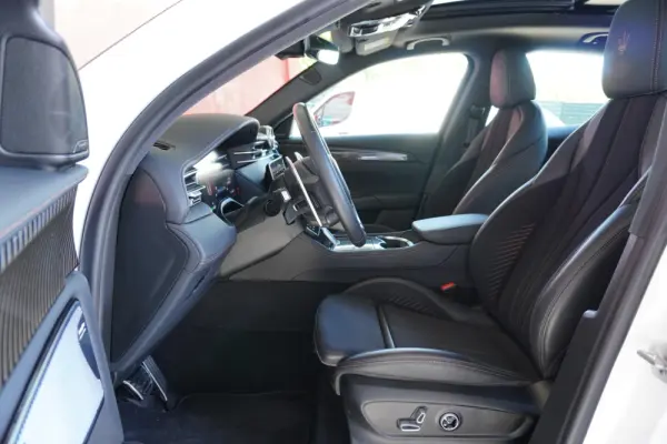 Maserati Grecale Folgore 15