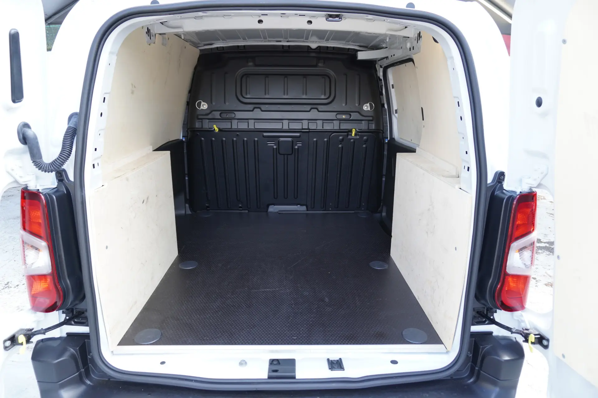 Citroen Berlingo M 130 EAT8 MAX 21