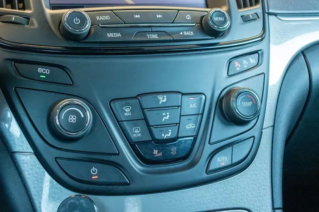 Opel Insignia Sports Tourer 2.0 CDTi Cosmo S/S 9