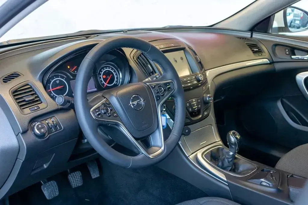 Opel Insignia Sports Tourer 2.0 CDTi Cosmo S/S 16