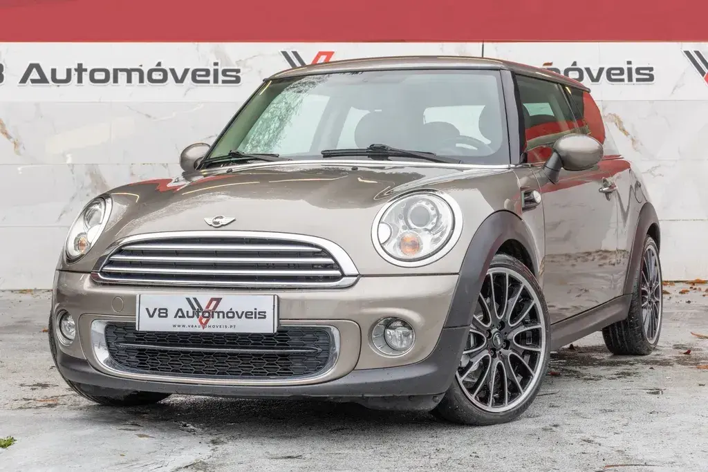 MINI 3 Portas One D 8