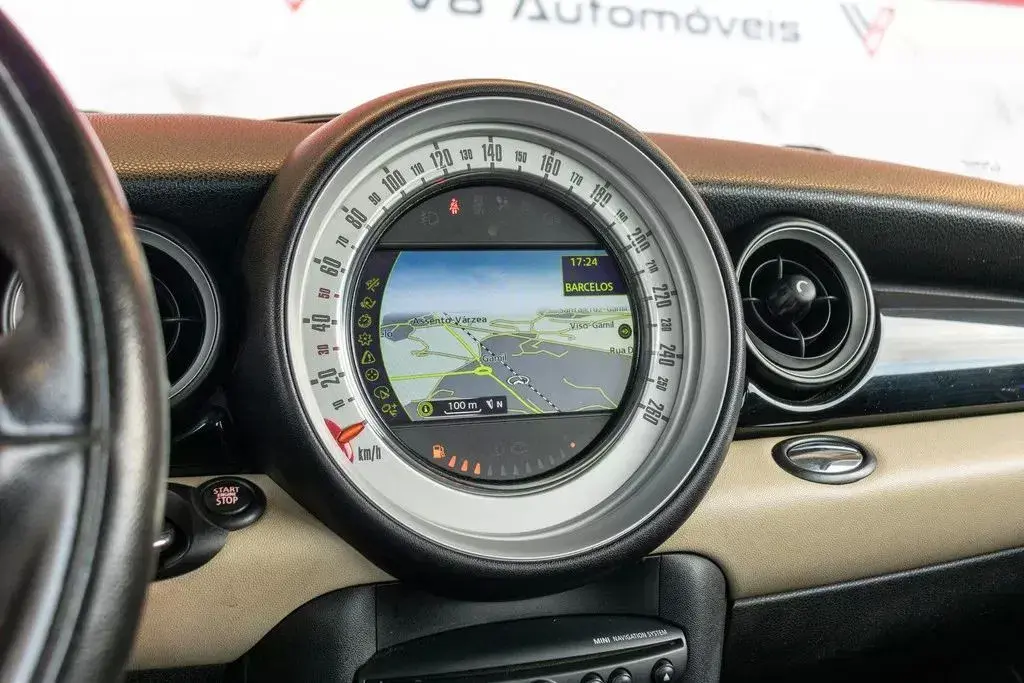 MINI 3 Portas One D 9