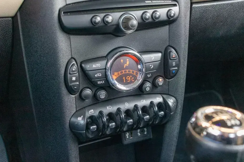 MINI 3 Portas One D 10