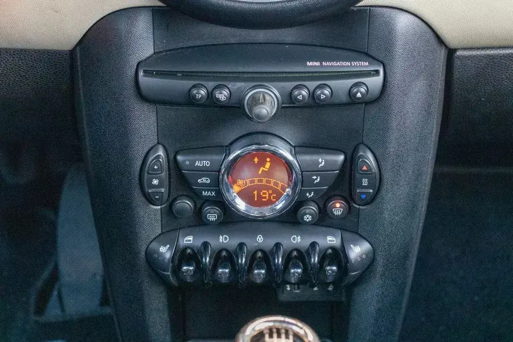 MINI 3 Portas One D 15