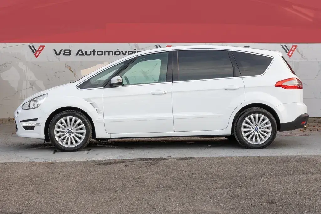 Ford S-Max 2.0 TDCi Titanium 7L 139g 2