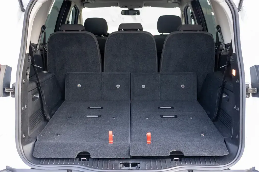 Ford S-Max 2.0 TDCi Titanium 7L 139g 16