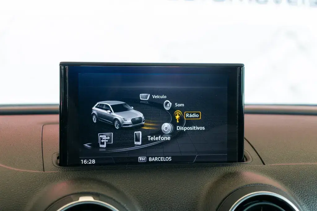 Audi A3 Sportback 1.6 TDI S-line 13