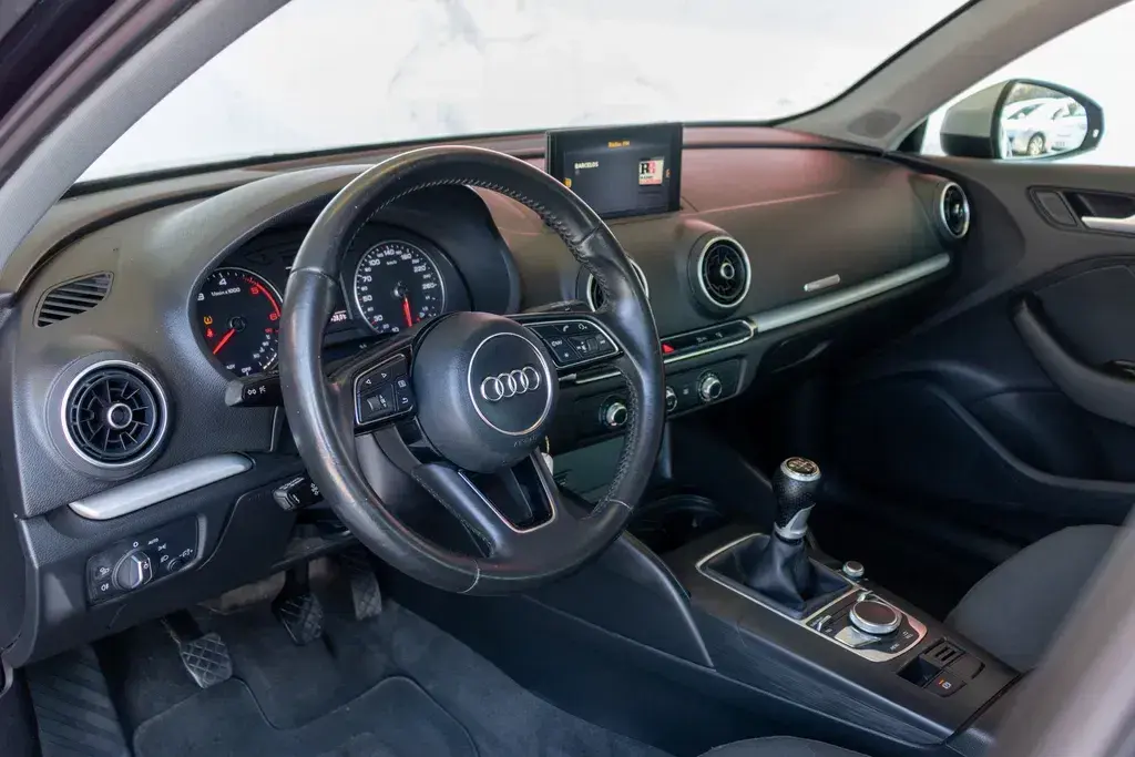 Audi A3 Sportback 1.6 TDI S-line 14