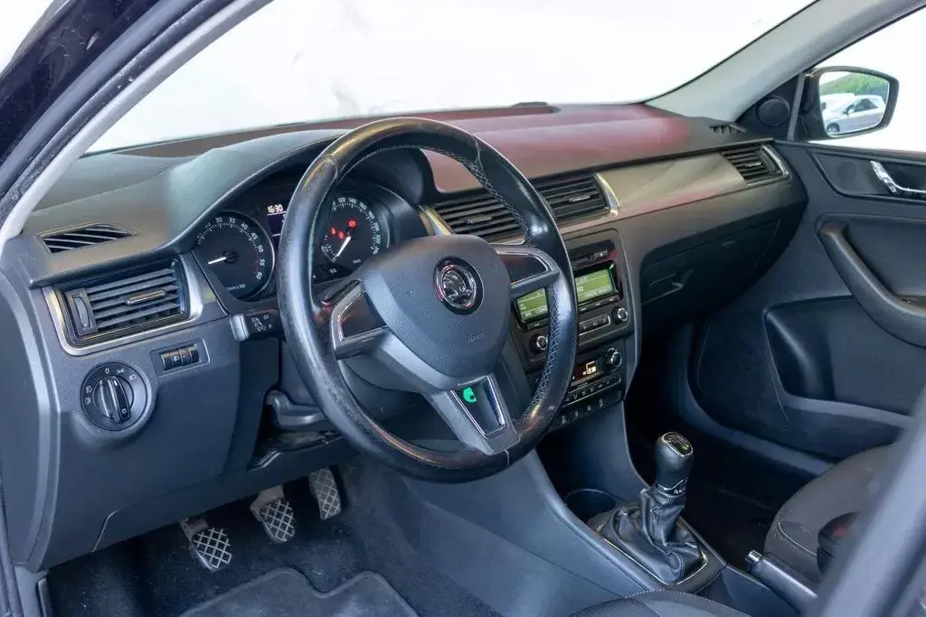 Skoda Rapid Spaceback 12