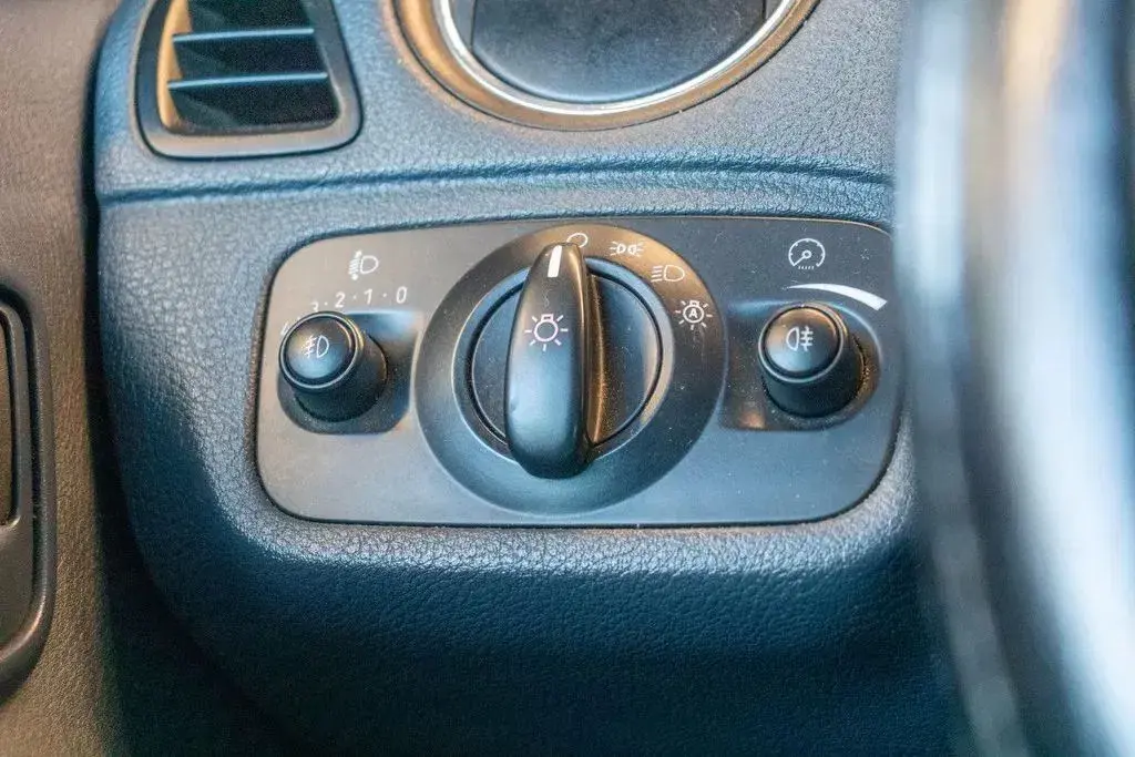 Ford S-Max 1.8 TDCi Titanium 7L 10