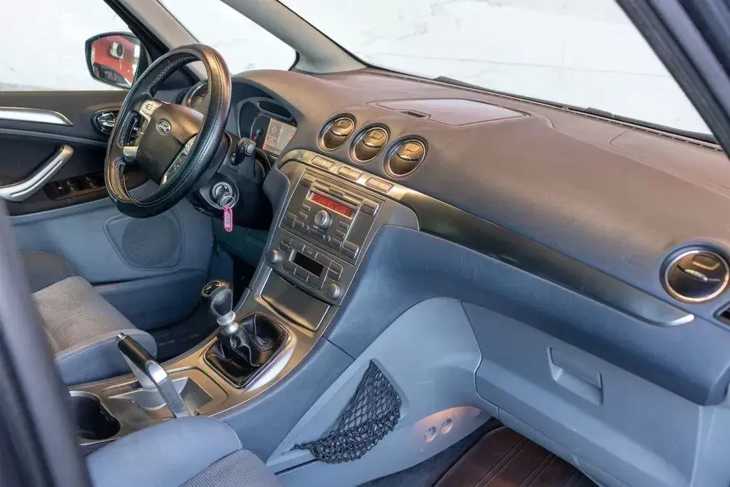 Ford S-Max 1.8 TDCi Titanium 7L 15