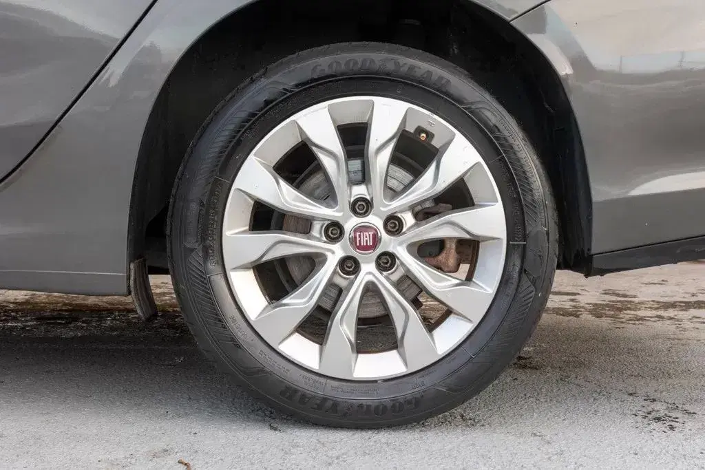 Fiat Tipo Station Wagon 1.3 M-Jet Lounge Tech 7