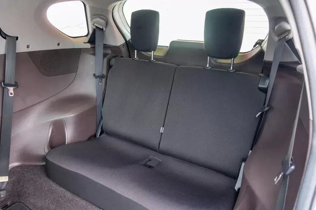 Toyota iQ 1.0 VVT-i 2 EP+NAVI+Bluetooth 19