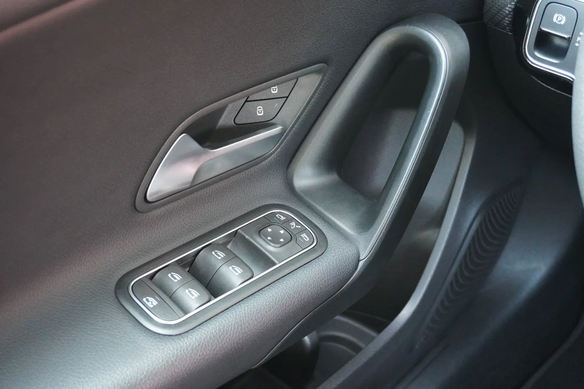 Mercedes-Benz A 180 d Business Solutions 6