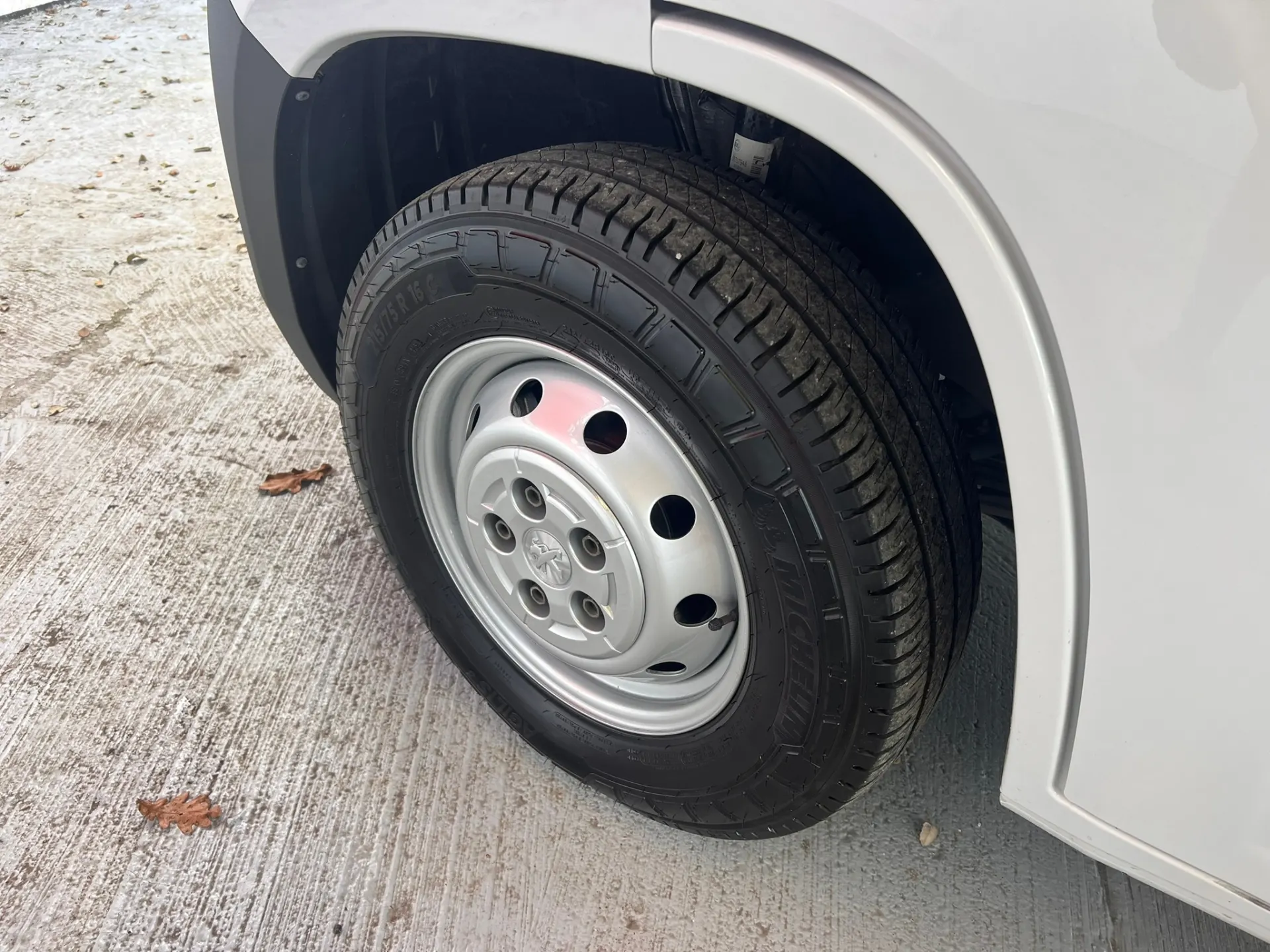 Peugeot Boxer 2.2 BlueHDi 435 L4 CD 18