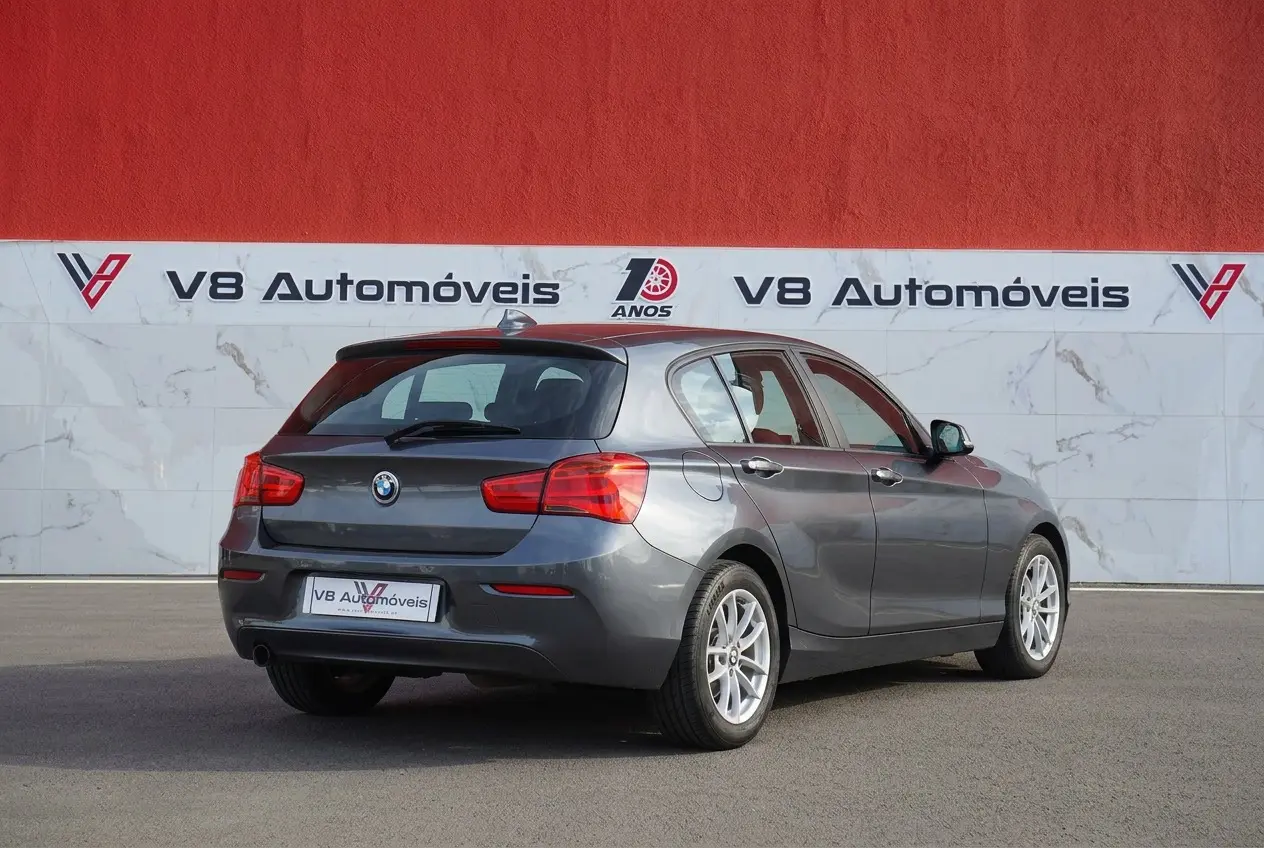 BMW 116 d Line Urban Auto 4