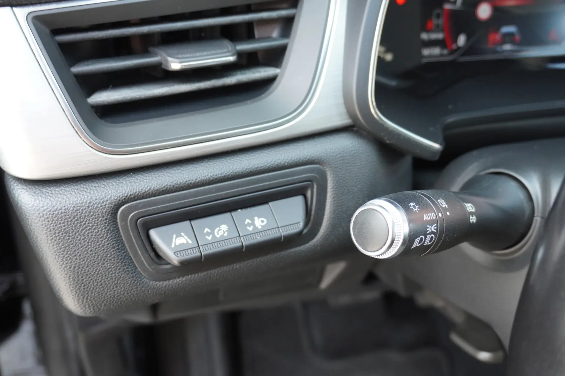 Renault Captur BLUE dCi 115 EDC INTENS 7