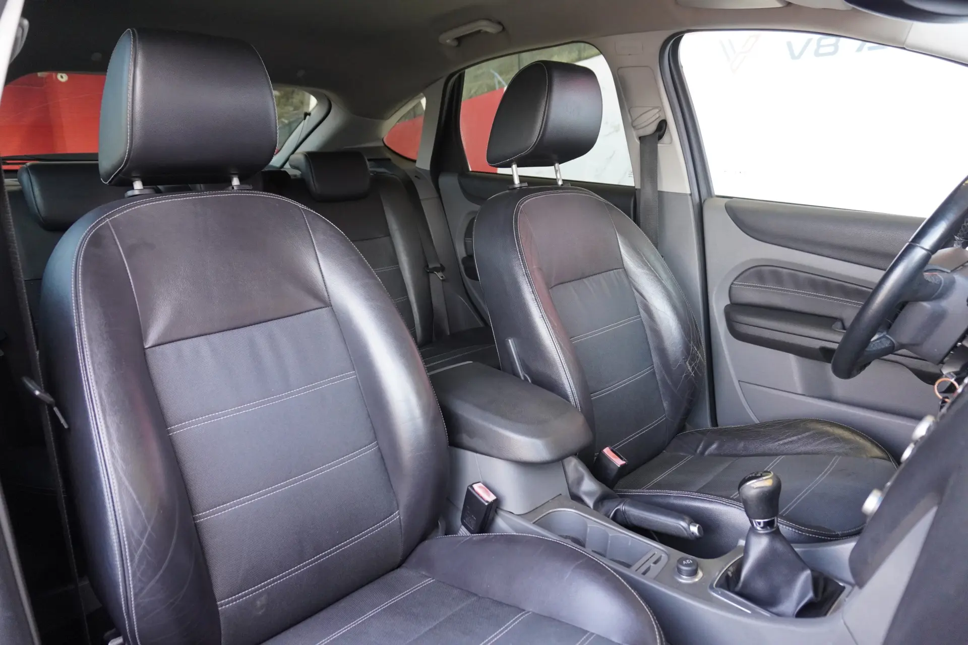 Ford Focus 1.6 TDCi Ghia 17