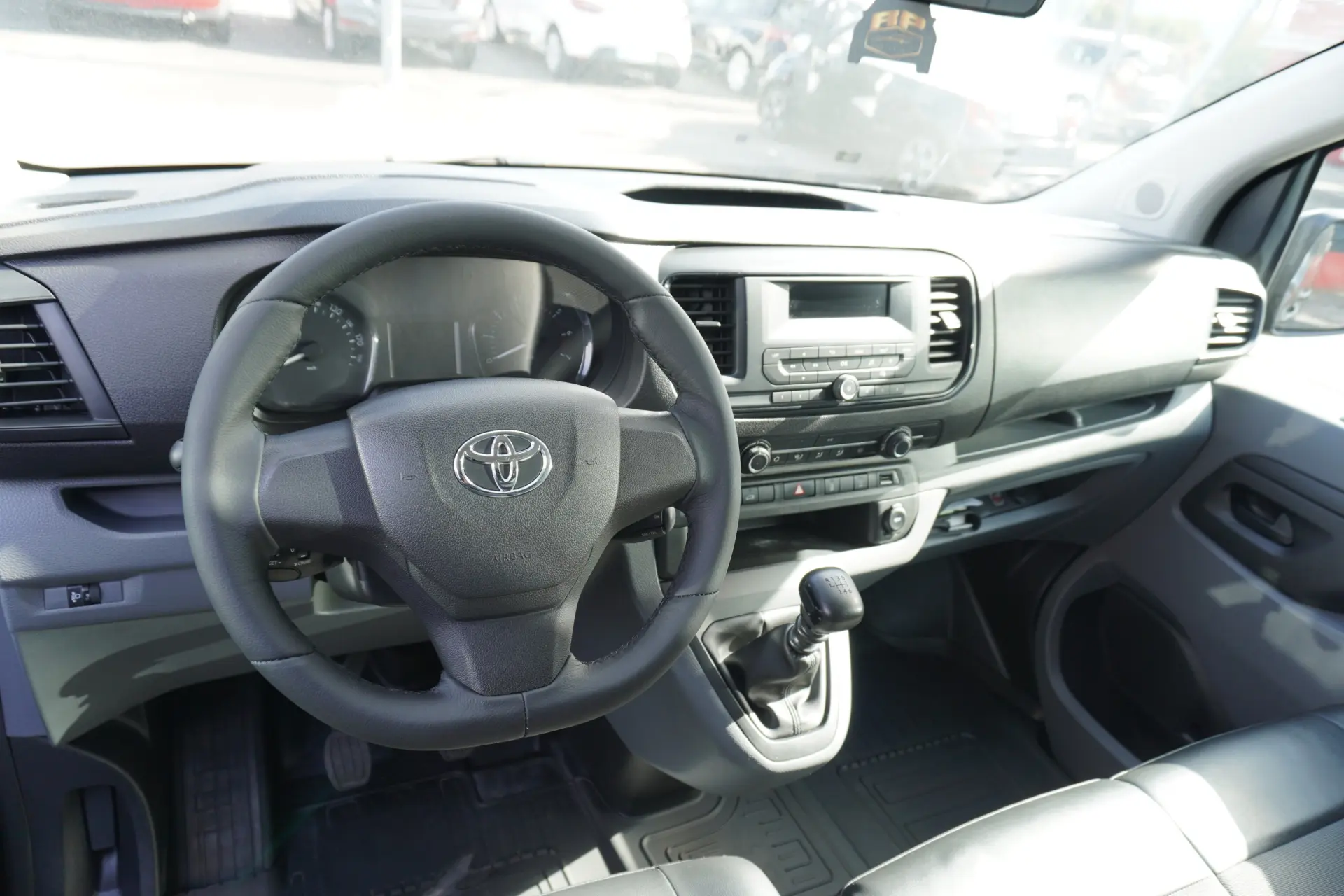 Toyota Proace D-4D  L1-H1 6